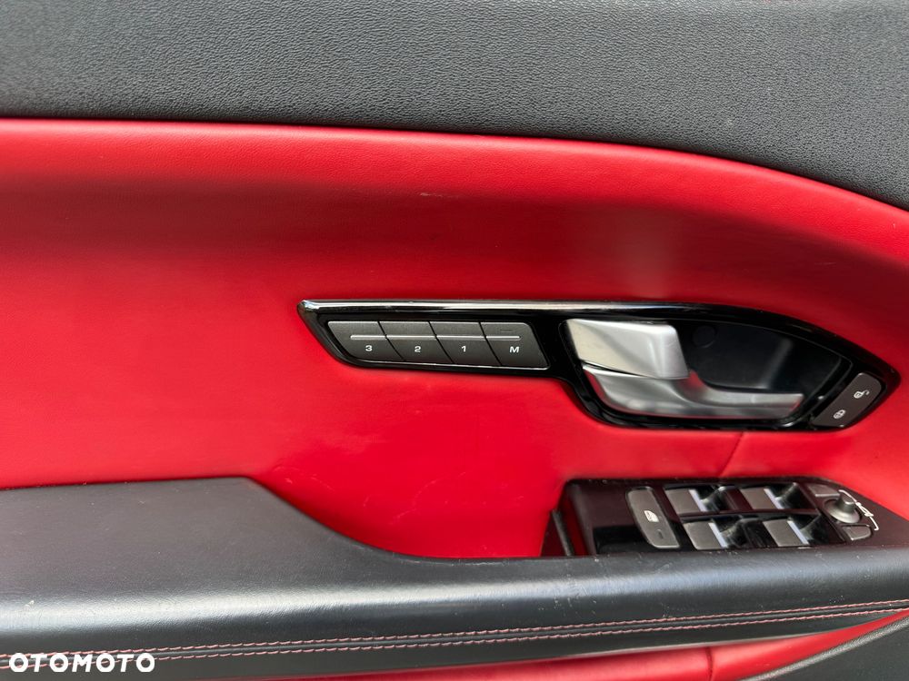 Land Rover Range Rover Evoque - 16