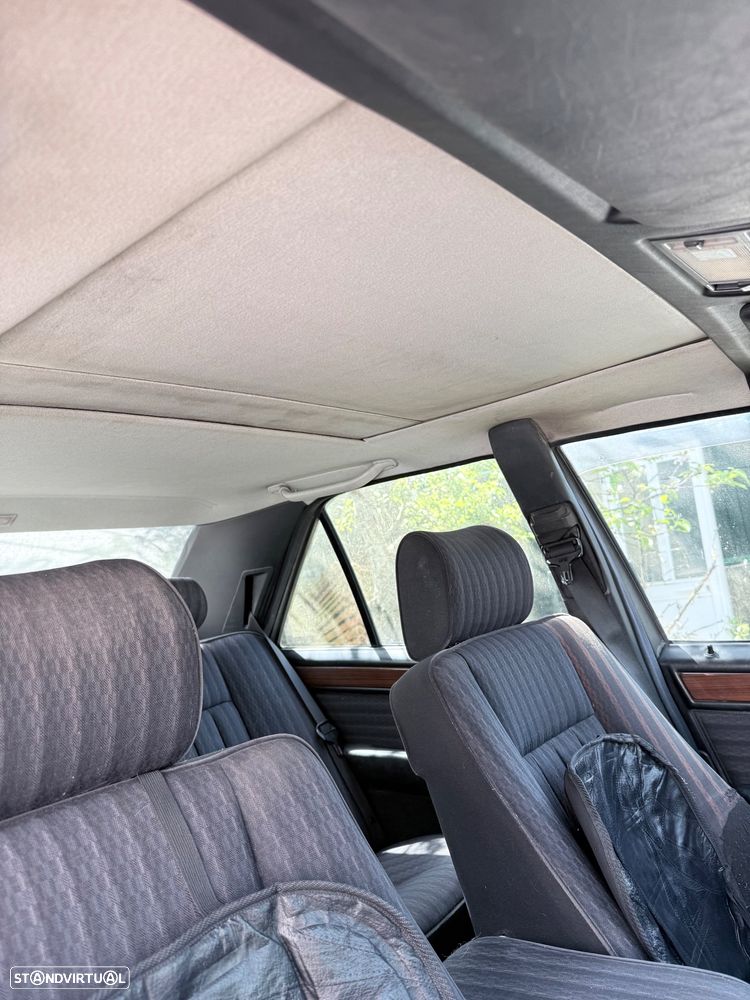 Mercedes-Benz E 200 - 11