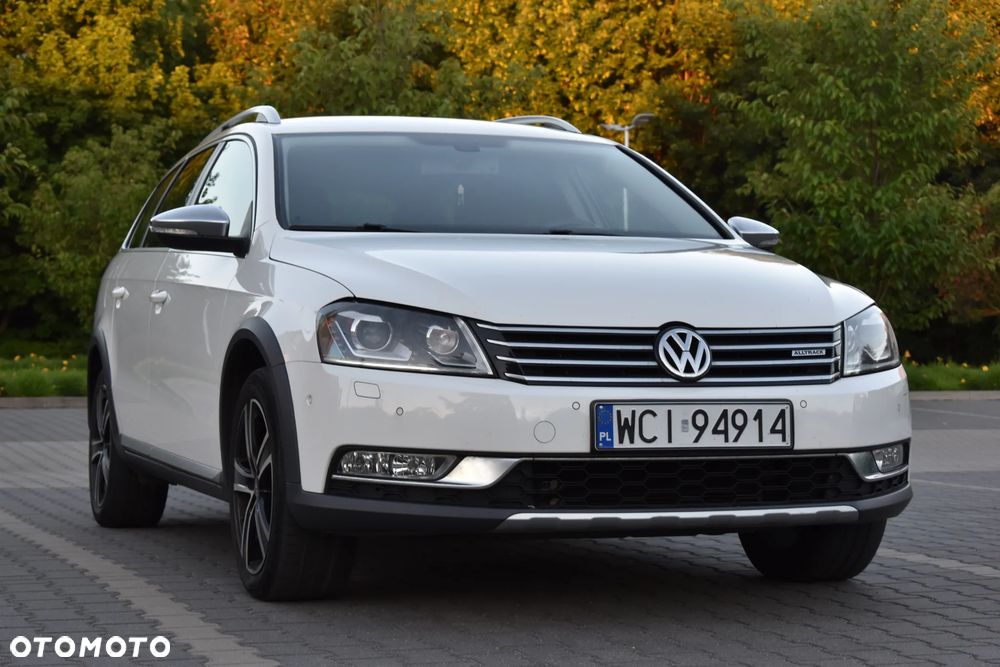 Volkswagen Passat 2.0 TDI BlueMotion Technology Exclusive - 15