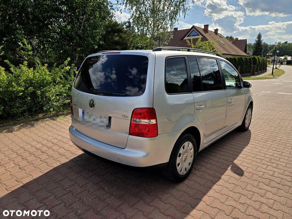 Volkswagen Touran 1.9 TDI Welcome - 3