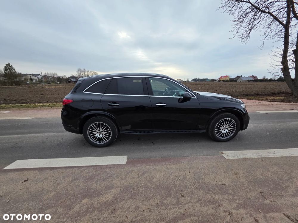 Mercedes-Benz GLC 300 4Matic 9G-TRONIC AMG Line - 7