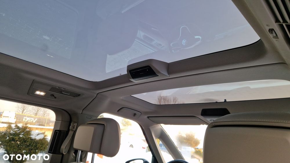 Volkswagen Multivan - 8