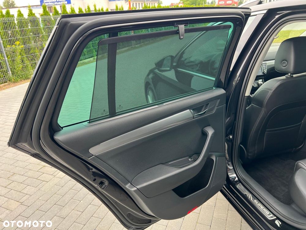 Skoda Superb 2.0 TDI 4x4 Style DSG - 26