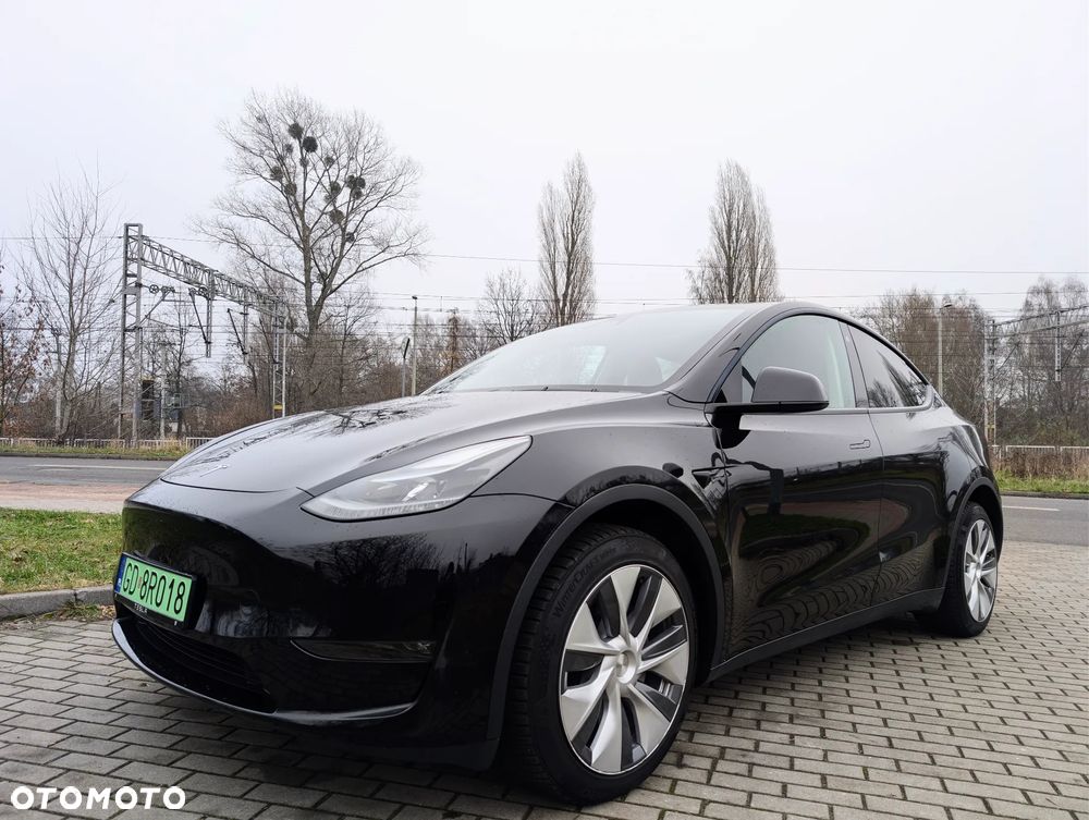 Tesla Y Long Range Dual Motor AWD - 1