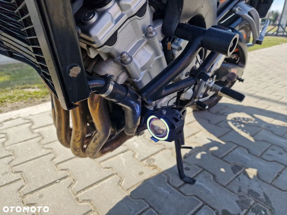 Yamaha FZ - 7