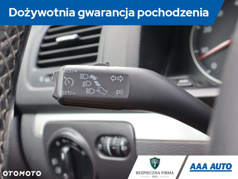 Volkswagen Jetta - 20