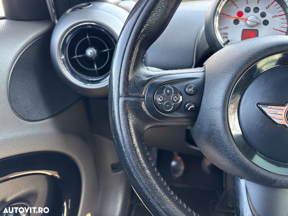 Mini Countryman Cooper D ALL4 - 11