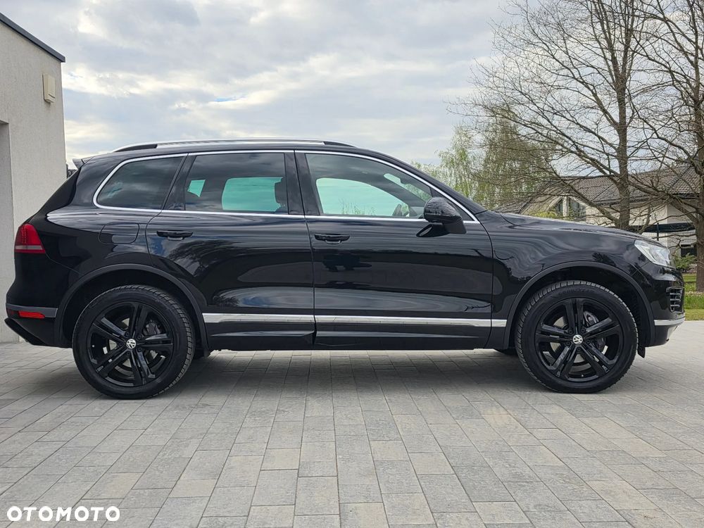 Volkswagen Touareg 3.0 V6 TDI BMT Perfectline R-Style - 25