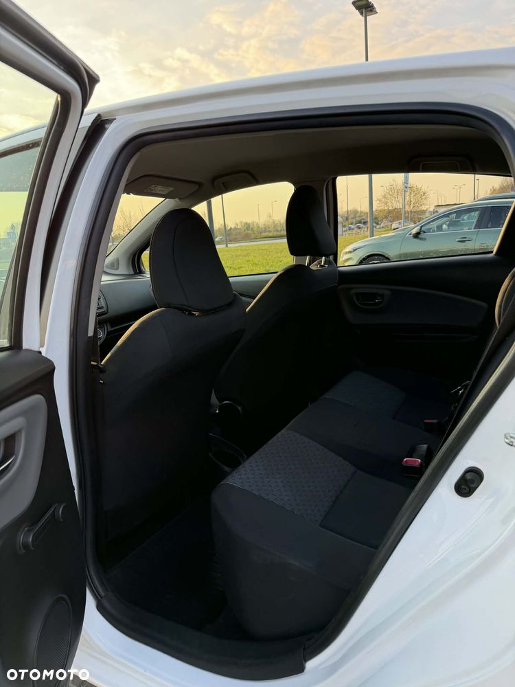 Toyota Yaris 1.0 Active - 17