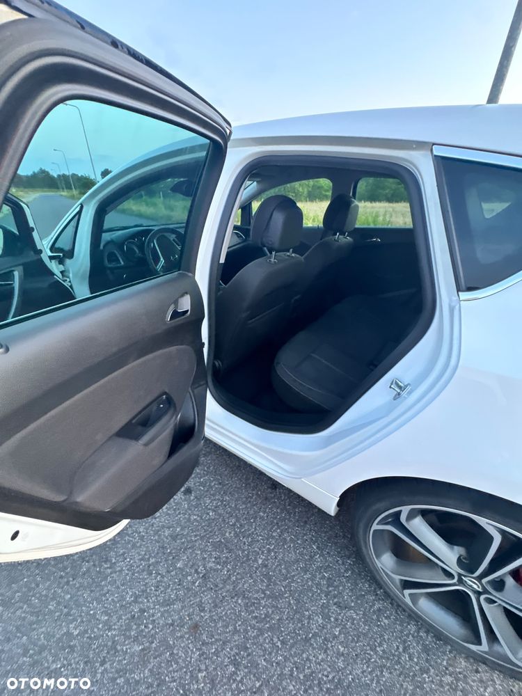 Opel Astra 1.6 T SIDI Cosmo S&S EU6 - 21