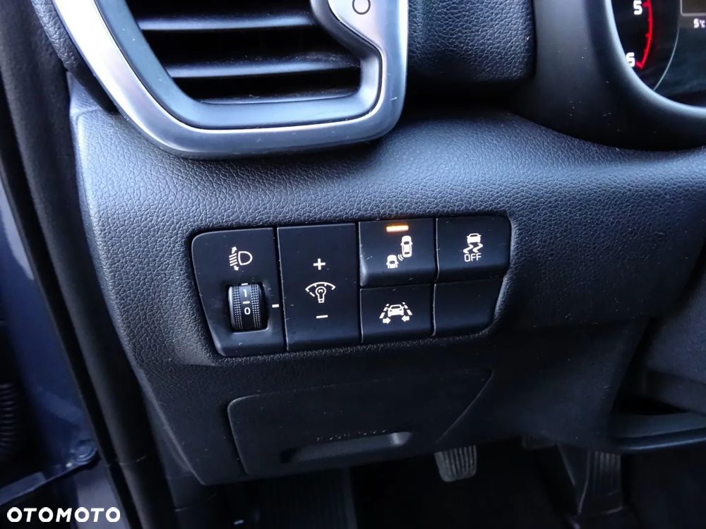 Kia Sportage 1.7 CRDI 2WD Dream-Team Edition - 35