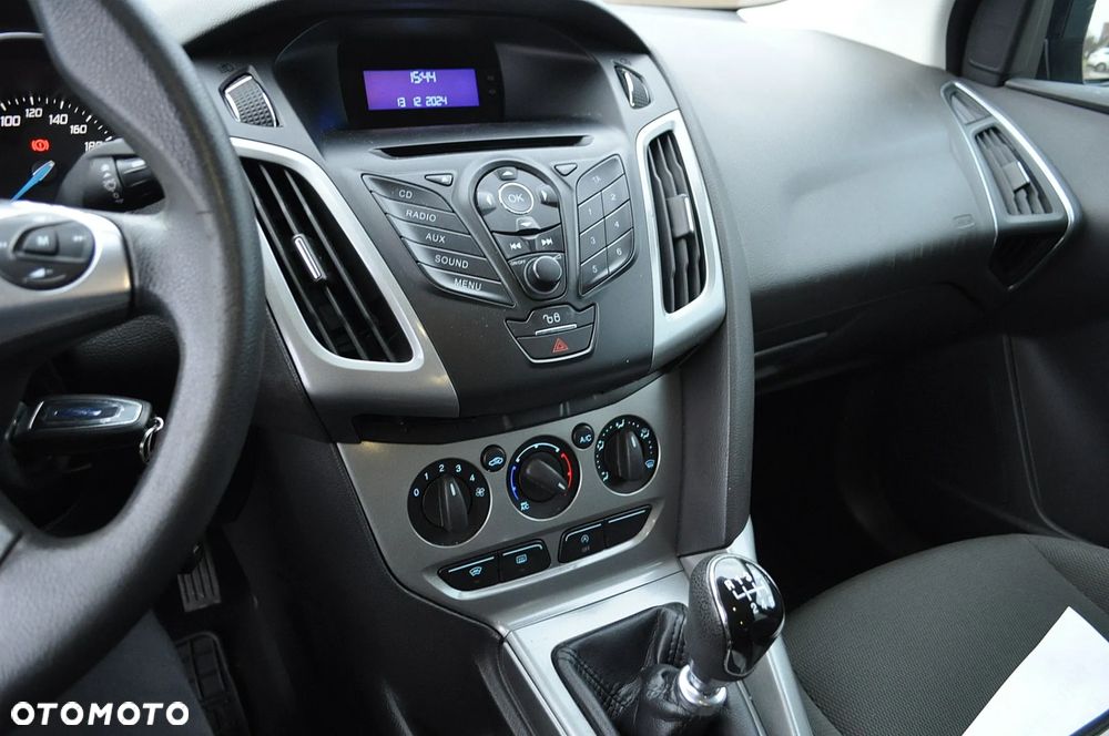 Ford Focus 1.6 EcoBoost Titanium - 27