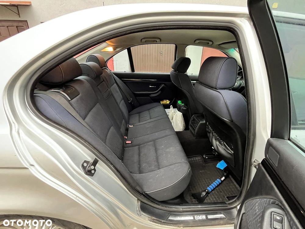BMW Seria 5 530i - 12