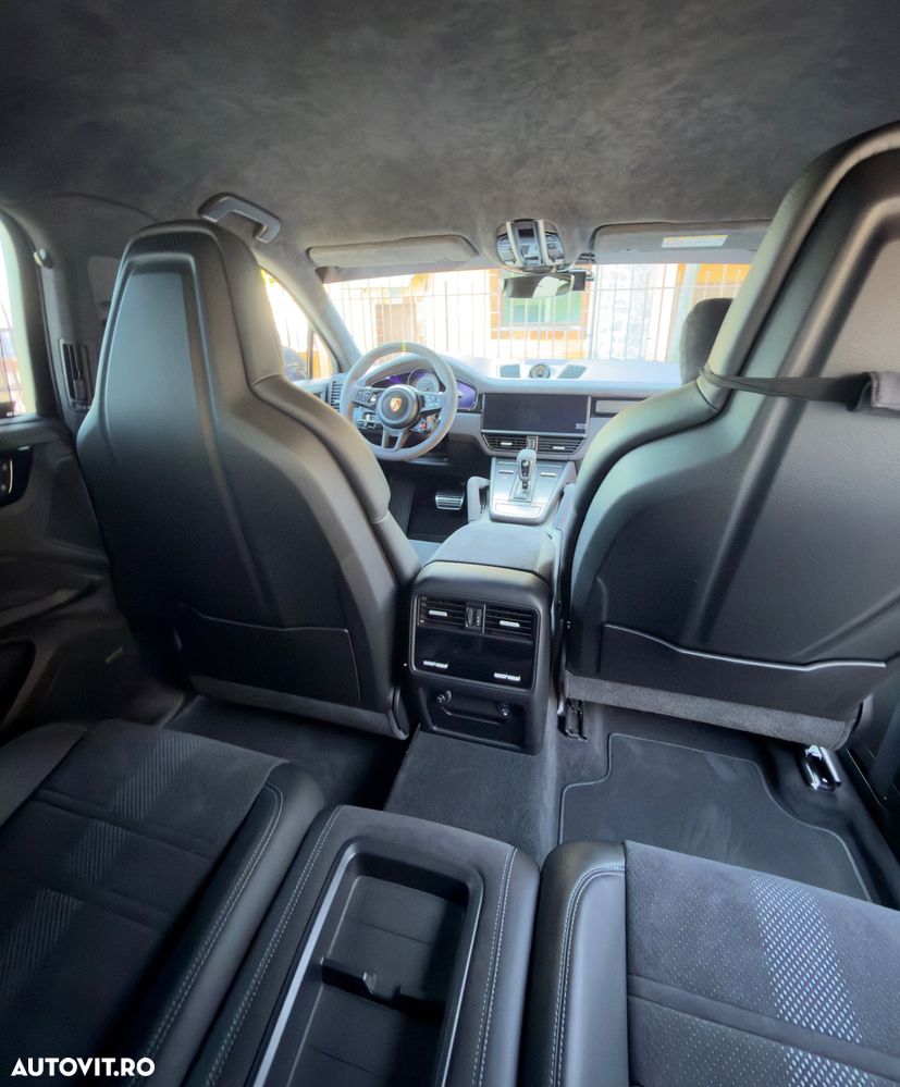Porsche Cayenne Coupe Turbo GT Tiptronic S - 12