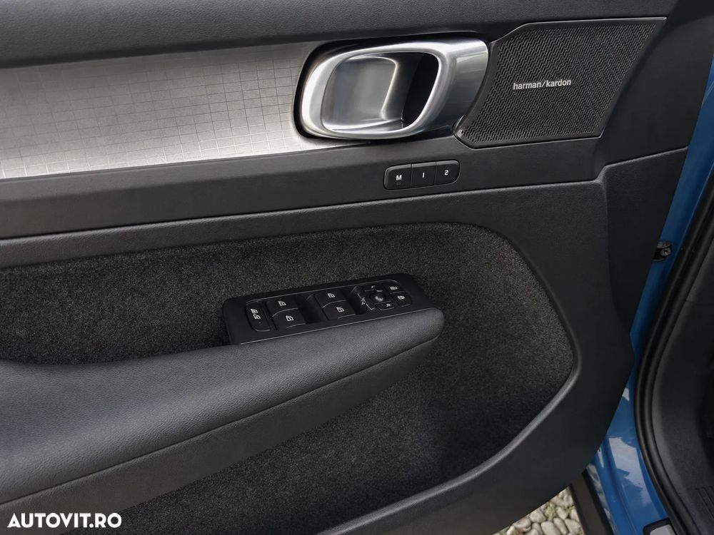 Volvo XC 40 T5 Recharge DKG Plus Bright - 12