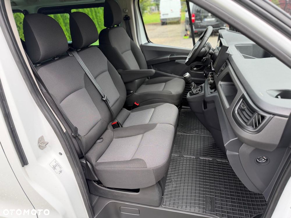 Renault Trafic - 15