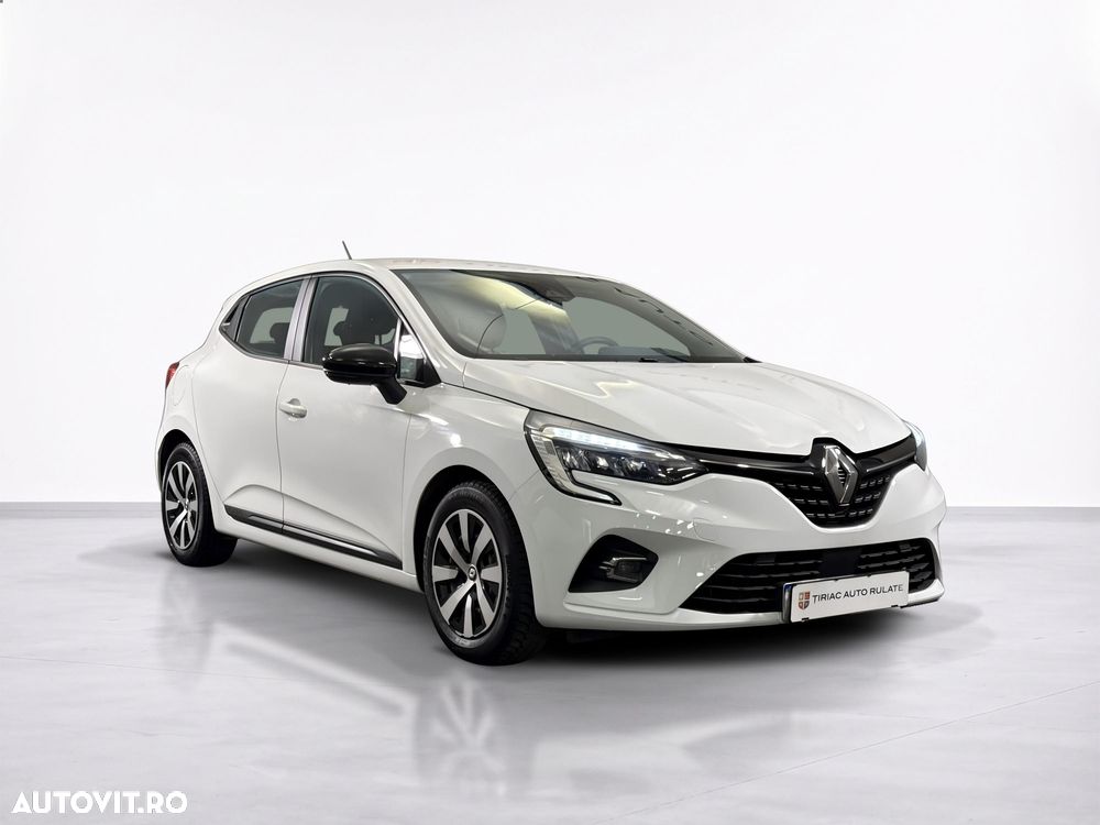 Renault Clio - 8