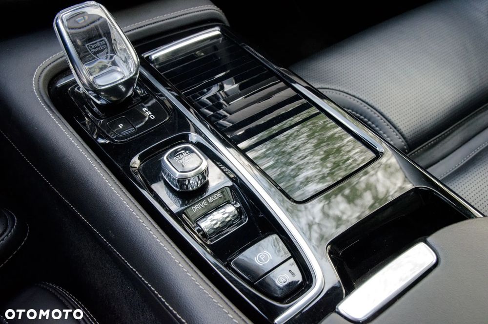 Volvo S90 T8 Twin Engine AWD Geartronic Inscription - 25