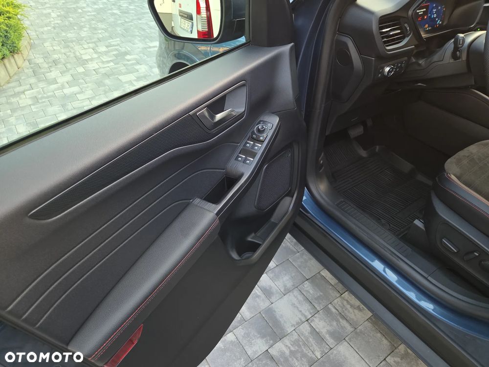 Ford Kuga - 16