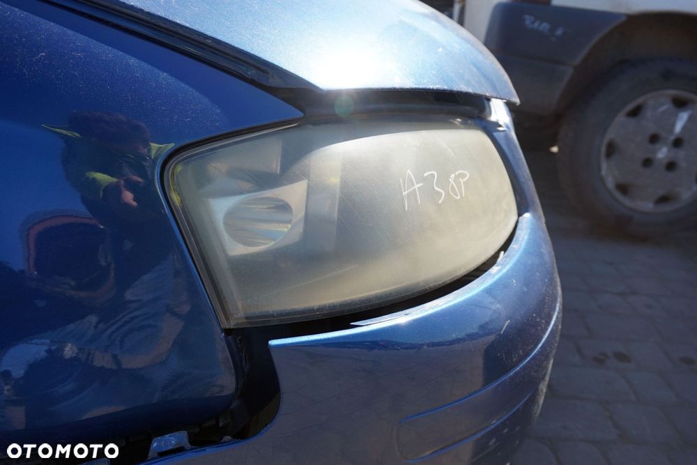 LAMPA PRZEDNIA PRAWA A3 8P 8P0941004K AUDI 2003-2008 - 2
