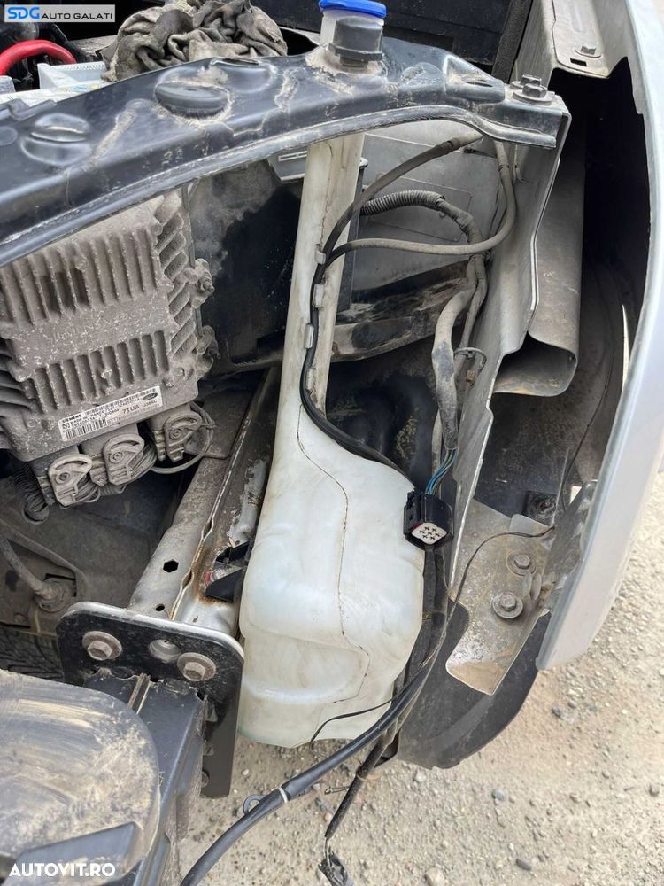 Vas Stropgel Rezervor Lichid Parbriz Modelul Fara Spalatoare Faruri Ford Fiesta 2002 - 2012 Cod 2S61-17618-AH [C5219]