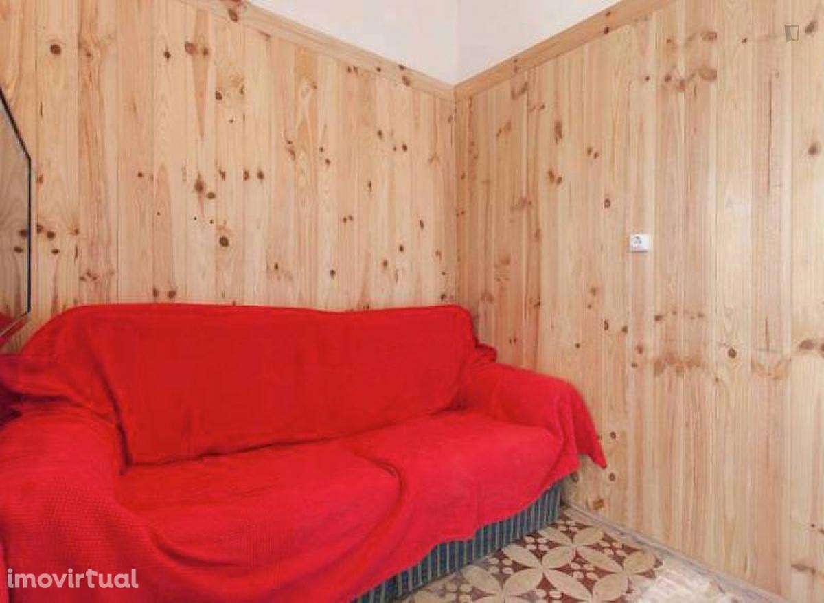 Quarto - localizado em Alameda Lisbon - Grande imagem: 2/12