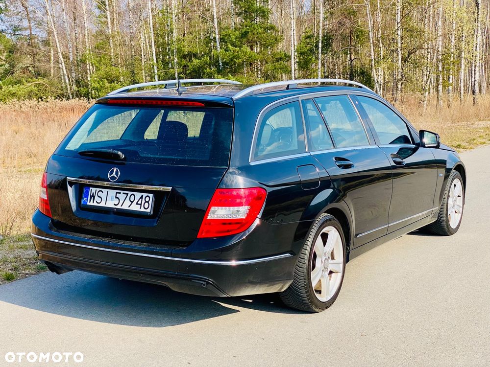 Mercedes-Benz Klasa C 180 CGI Automatik BlueEFFICIENCY Avantgarde - 14