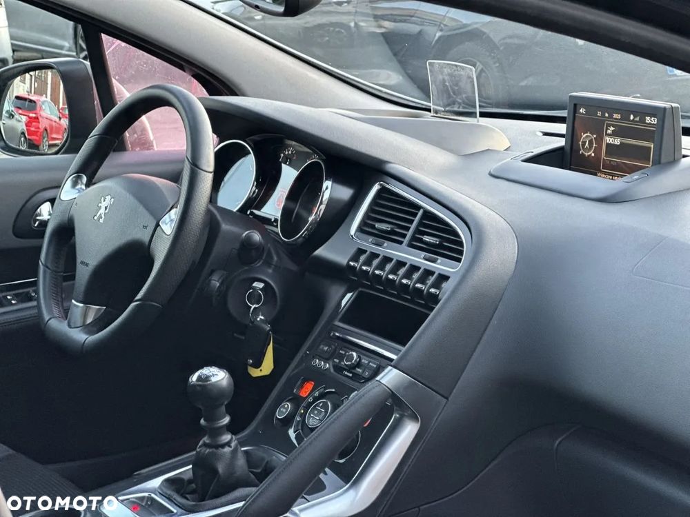 Peugeot 3008 PureTech 130 Stop & Start GPF Allure - 25