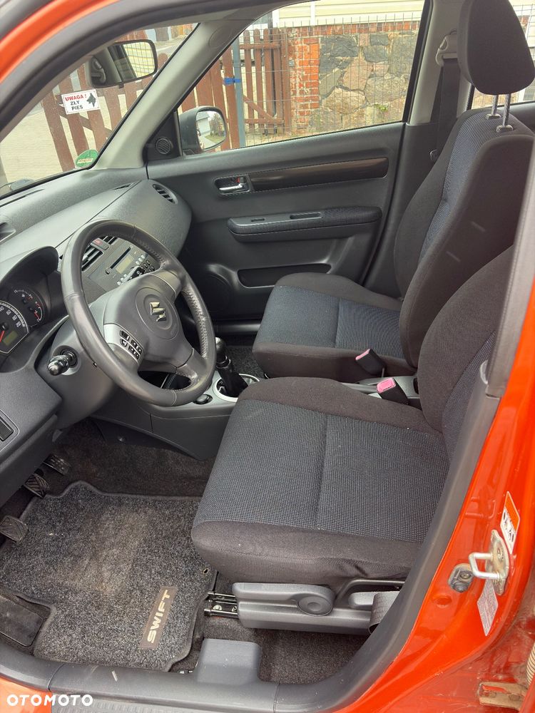 Suzuki Swift 1.3 4x4 Comfort - 13