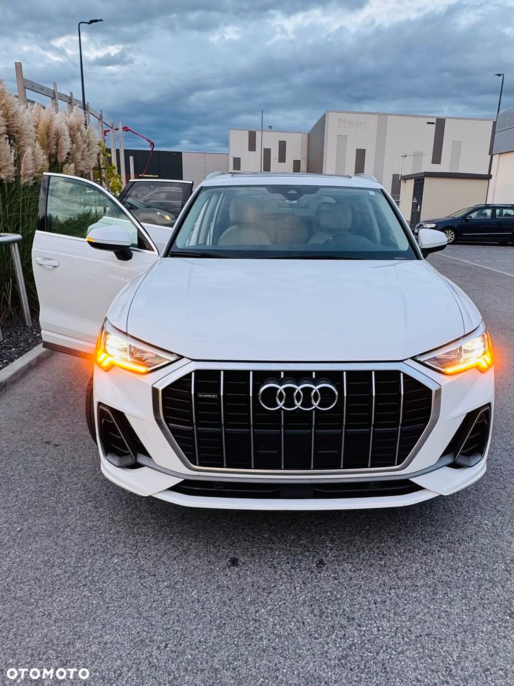 Audi Q3 - 30