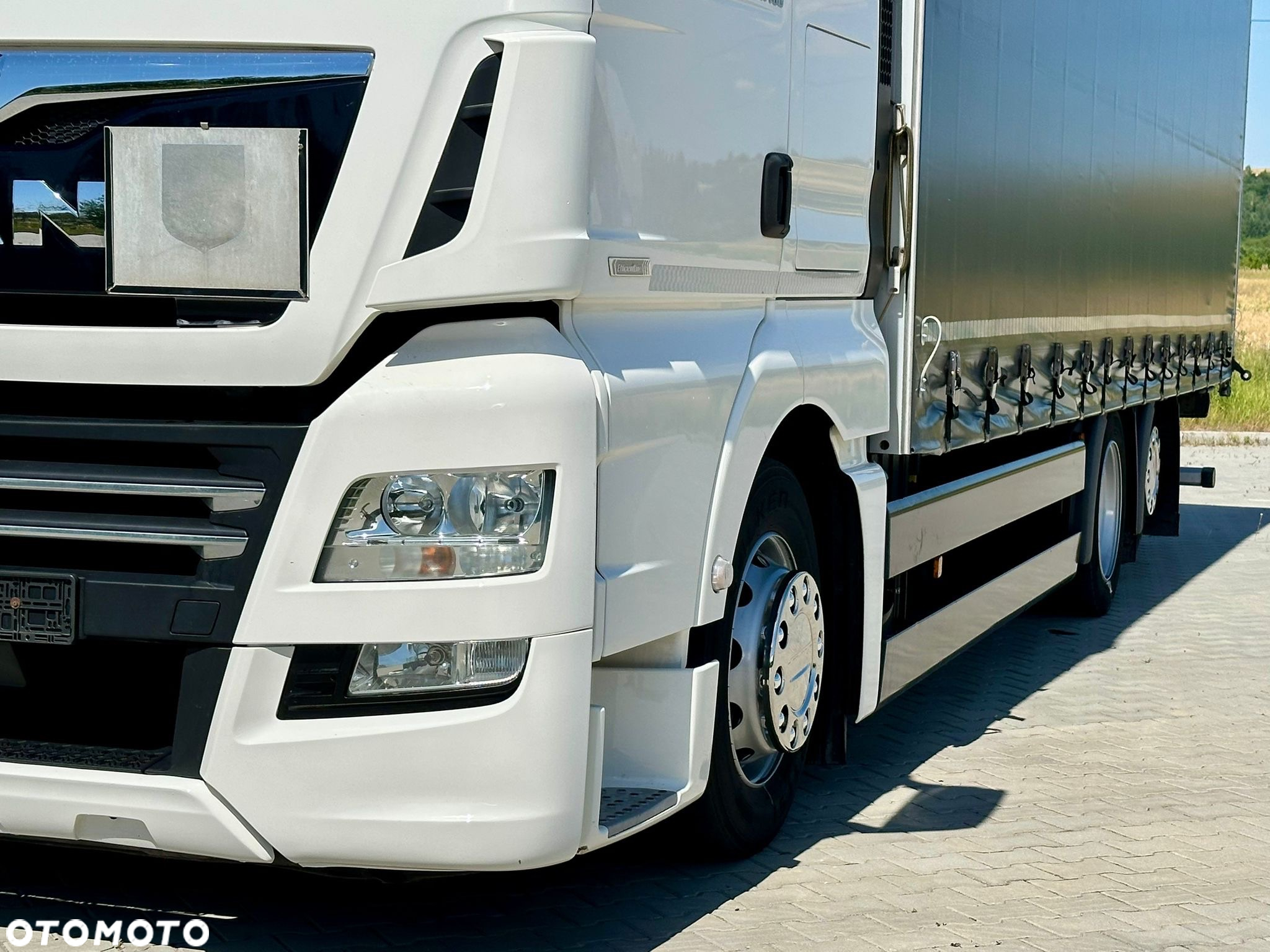 MAN TGX 26.460 / FIRANKA / 19 EUROPALET / 7.75 M / 6X2 / OŚ PODNOSZONA / AUTOMAT / NISKI PRZEBIEG / 2019 ROK - 17
