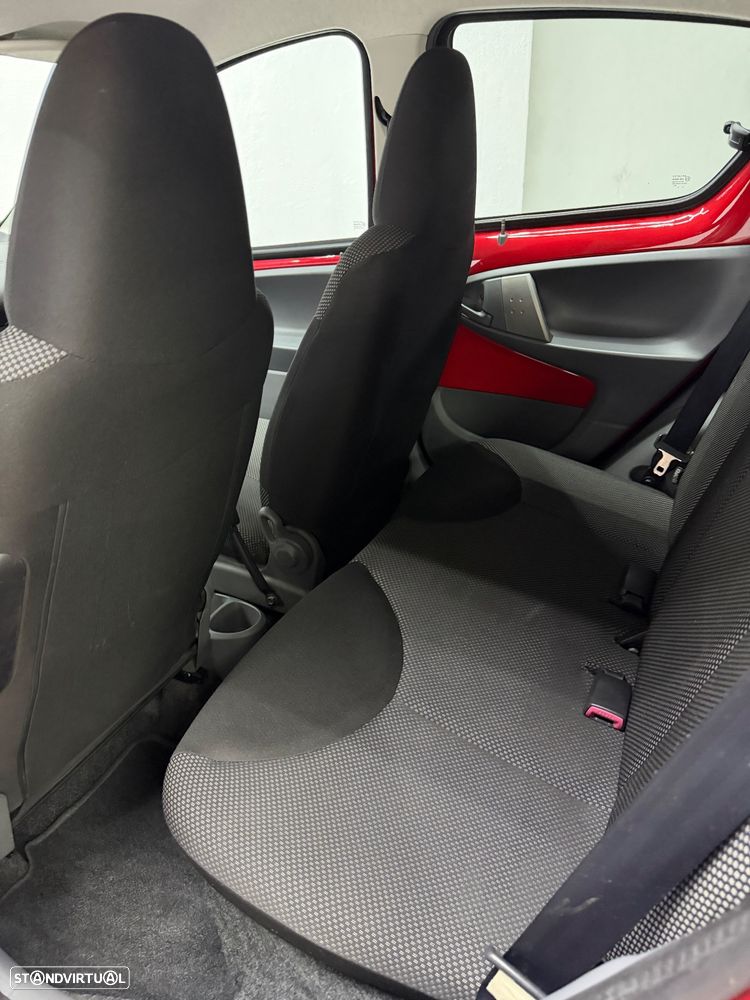Toyota Aygo 1.0 + AC - 9