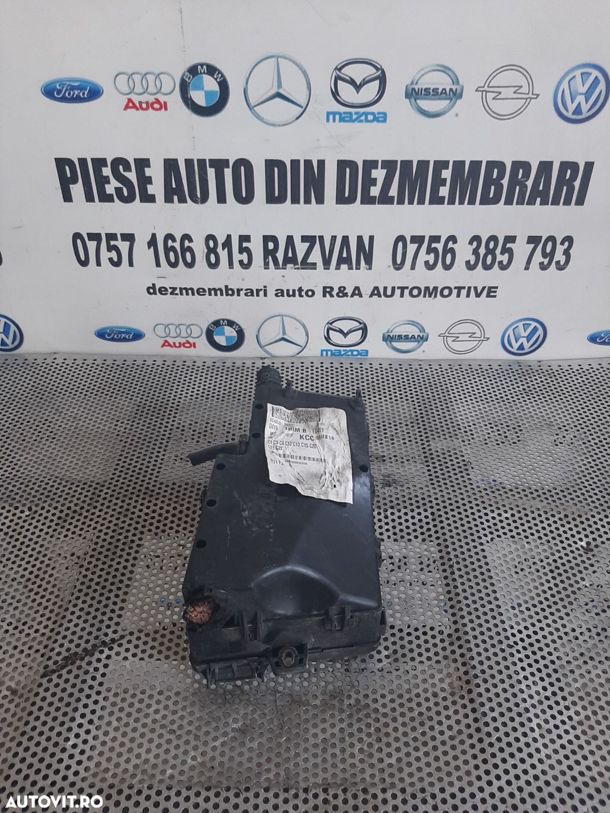 Panou Tablou Sigurante Ford Focus 2 Facelift C Max 1.6 Tdci Euro 5 An 2008-2009-2010-2011 Cod 8M5T-14K733-KC Dezmembrez Ford Focus 2 Facelift 1.6 Tdci Euro 5 Motor GPDA An 2008-2011 Volan Stanga - 1