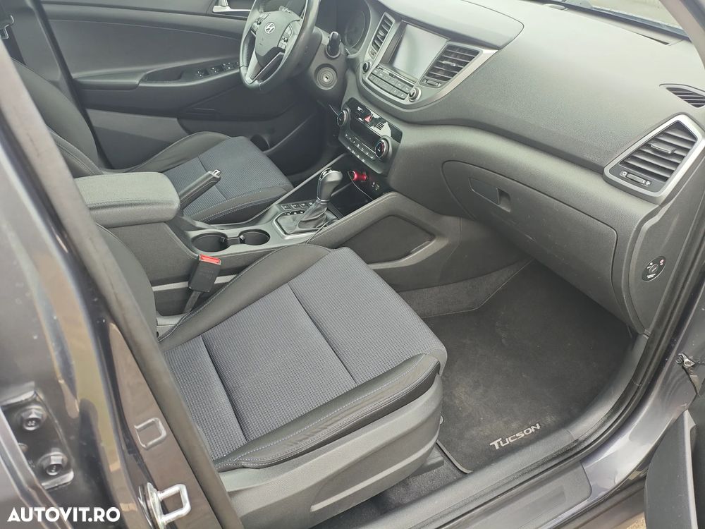 Hyundai Tucson blue 1.7 CRDi 2WD DCT Style - 18
