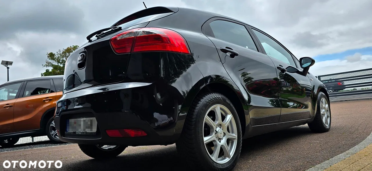 Kia Rio - 3