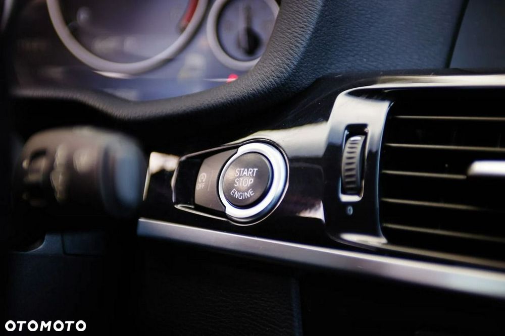 BMW X3 xDrive20d - 19