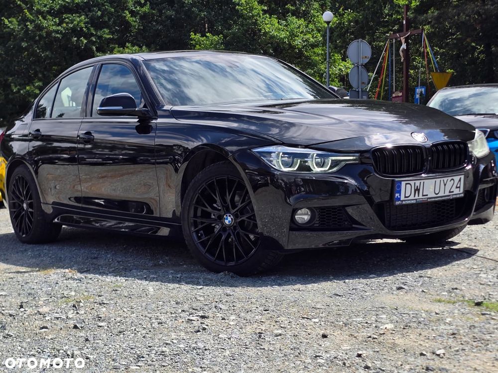 BMW Seria 3 328i xDrive Sport Line - 26