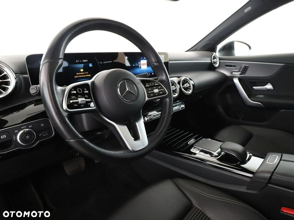 Mercedes-Benz Klasa A 200 7G-DCT - 15