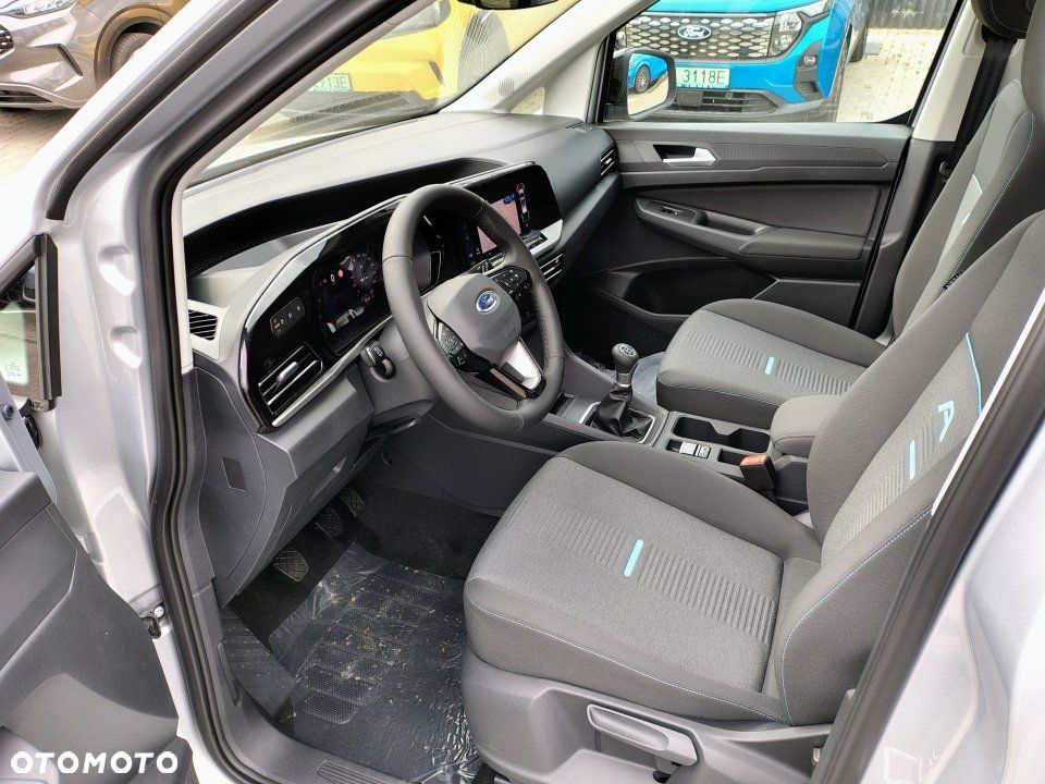 Ford Tourneo Connect - 13