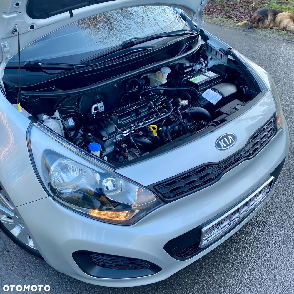 Kia Rio 1.2 Attract - 36
