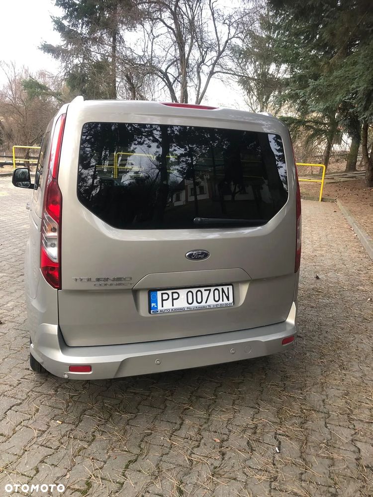 Ford Tourneo Connect Grand - 9