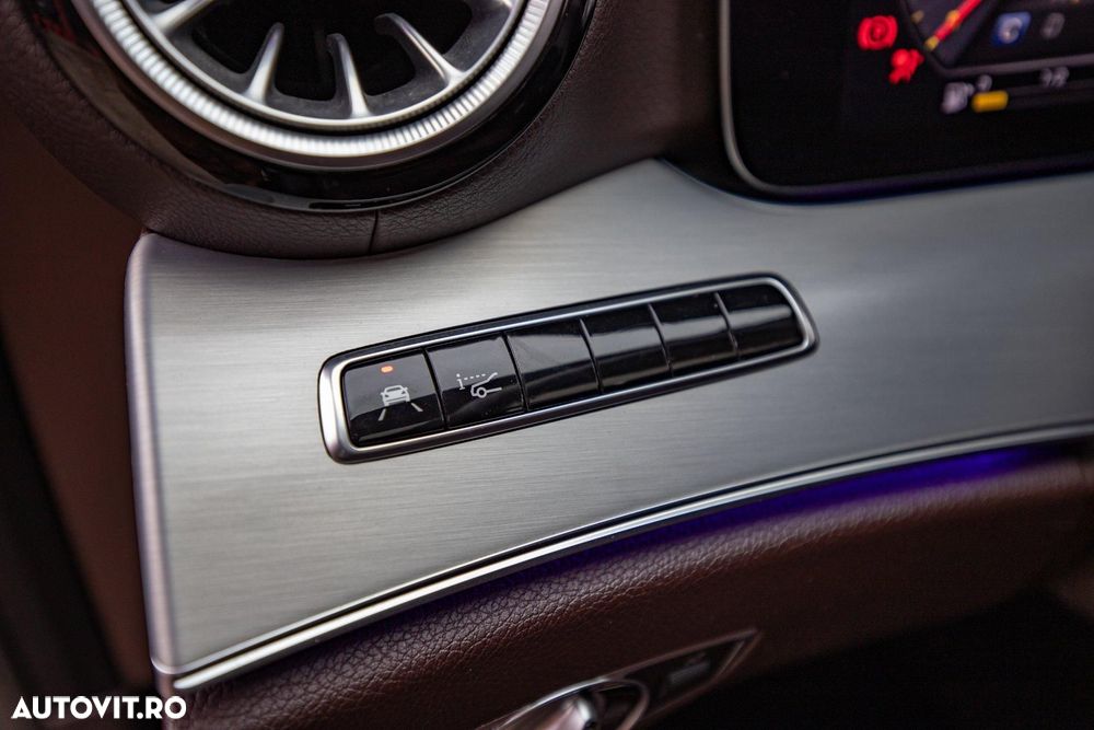 Mercedes-Benz CLS - 30