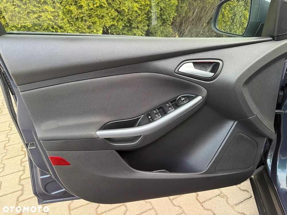 Ford Focus - 22