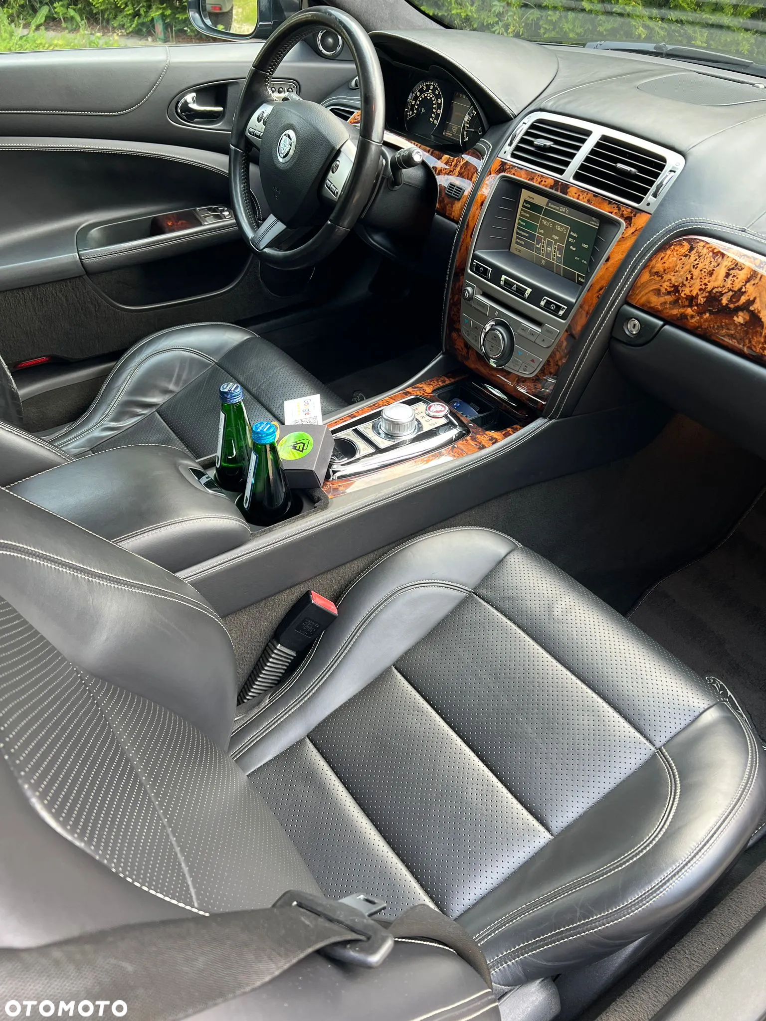 Jaguar XK 5.0 Coupe - 6