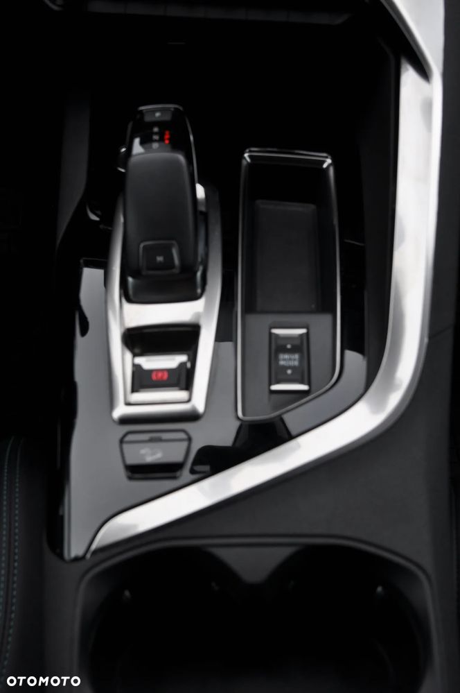 Peugeot 3008 1.2 PureTech Allure Pack S&S EAT8 - 20