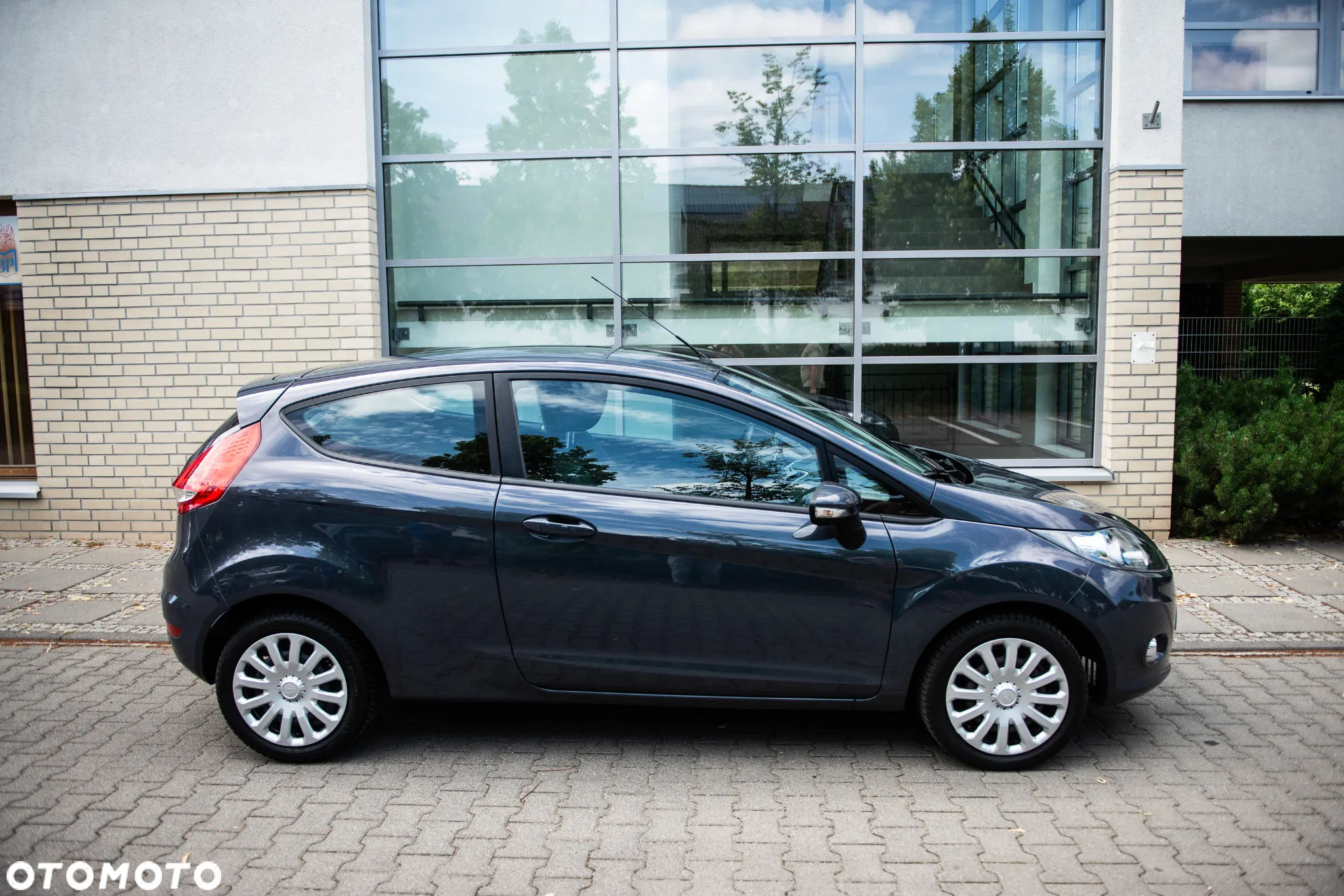 Ford Fiesta 1.25 Celebration - 13