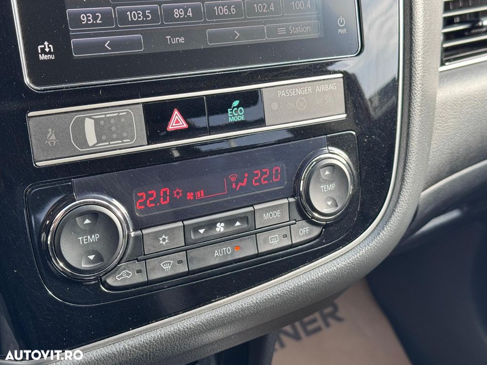 Mitsubishi Outlander - 39