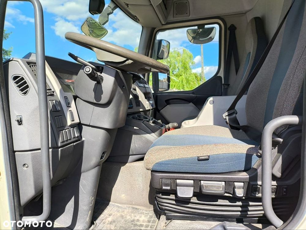 Volvo FL - 17