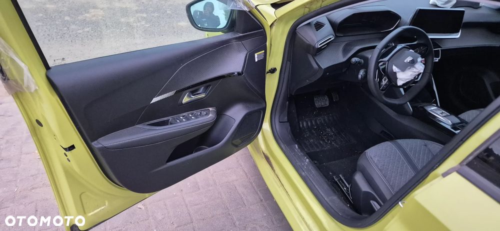 Peugeot 208 Active - 23