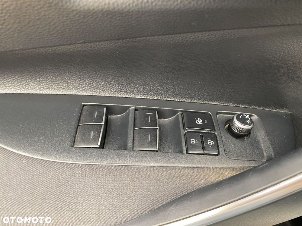 Toyota Corolla - 14